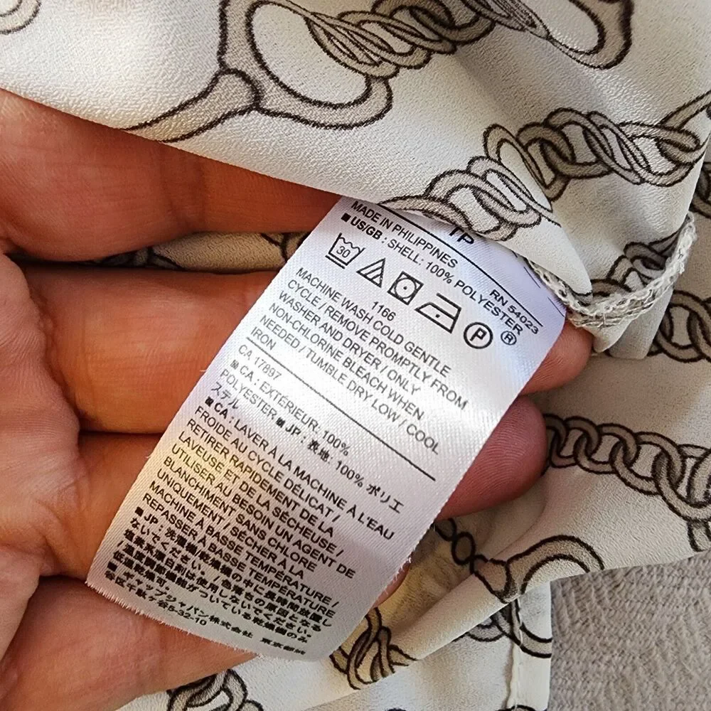 Banana Republic Chain Print Blouse Scarf‎ Tie Women's Size XS Black & White EUC - Picture 10 of 11